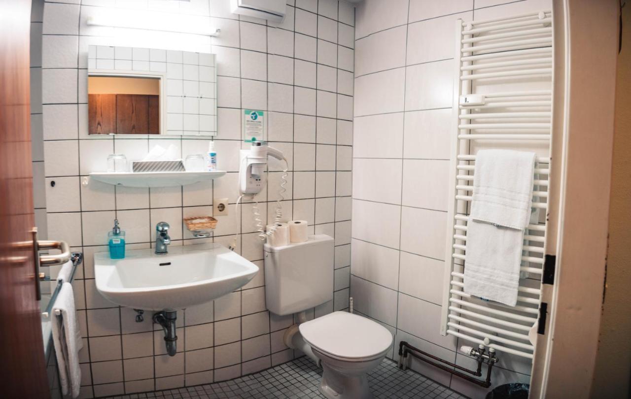 Hotel Quellenhof Bad Urach Buitenkant foto